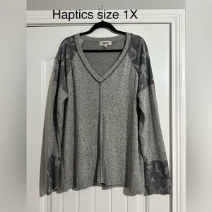 Haptics gray camo top 1X